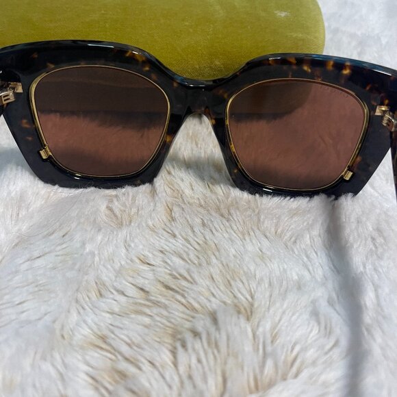 Gucci Soft Cat-Eye / Butterfly Sunglasses in Shiny Dark Havana main image 6